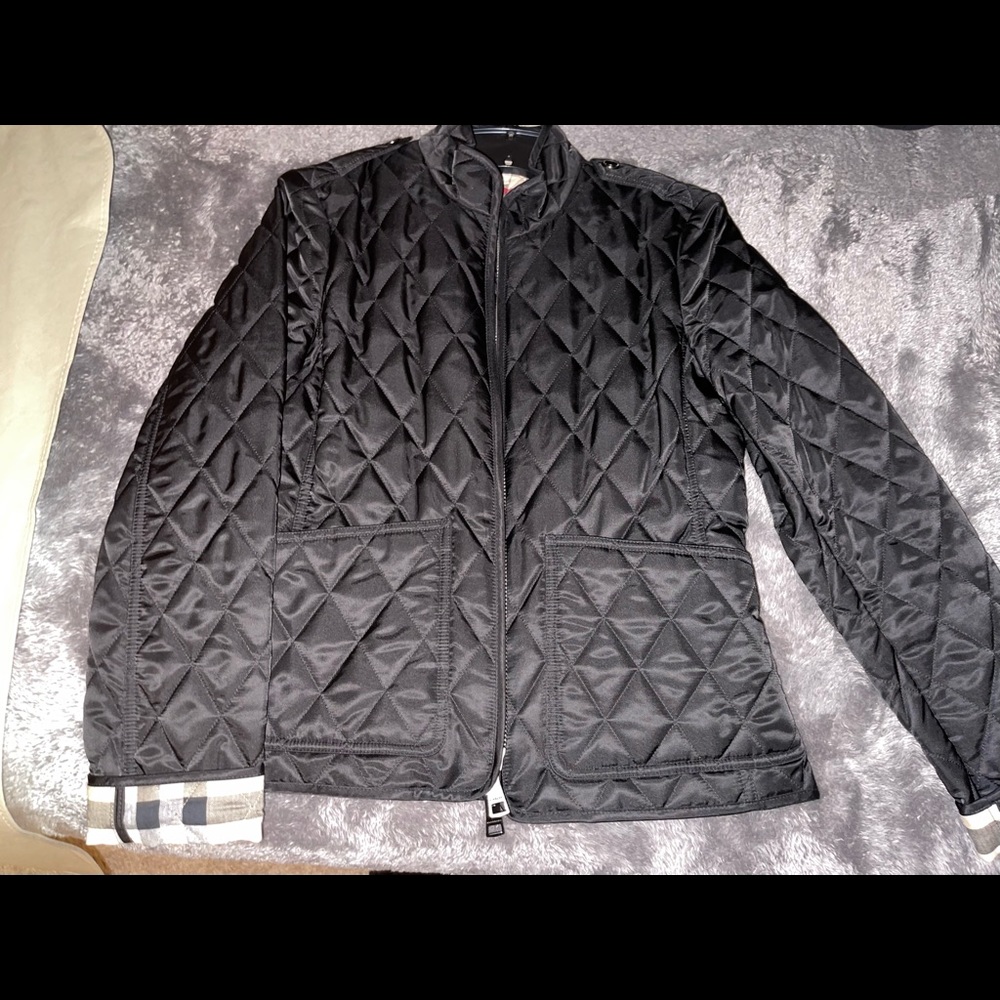 Authentic Burberry quilted coat!